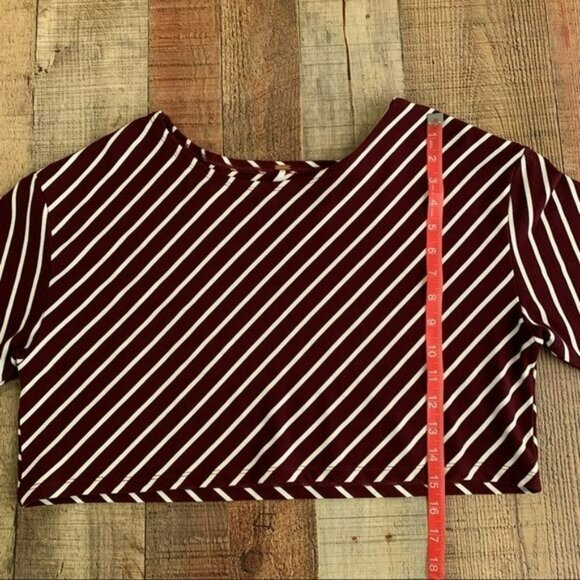 Free people maroon and white diagonal striped oversized cropped top -S - Picture 4 of 6